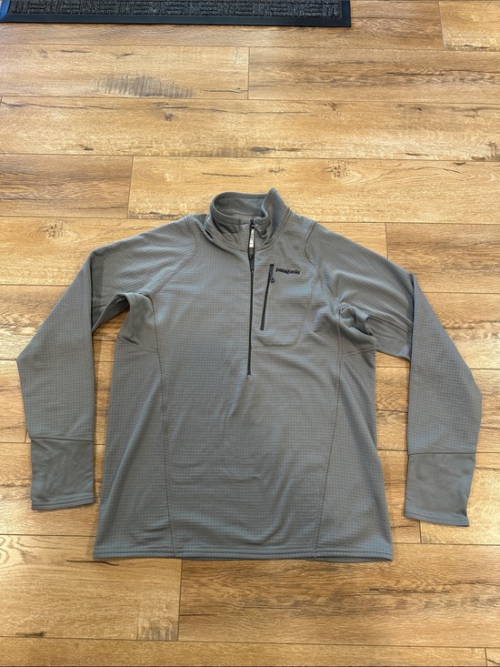 Patagonia Other - Patagonia Men's Half-Zip Regulator Pullover - Gray